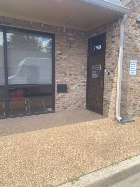 EIG Insurance Group office at 2750 Colony Park Dr, Memphis, TN — front entrance